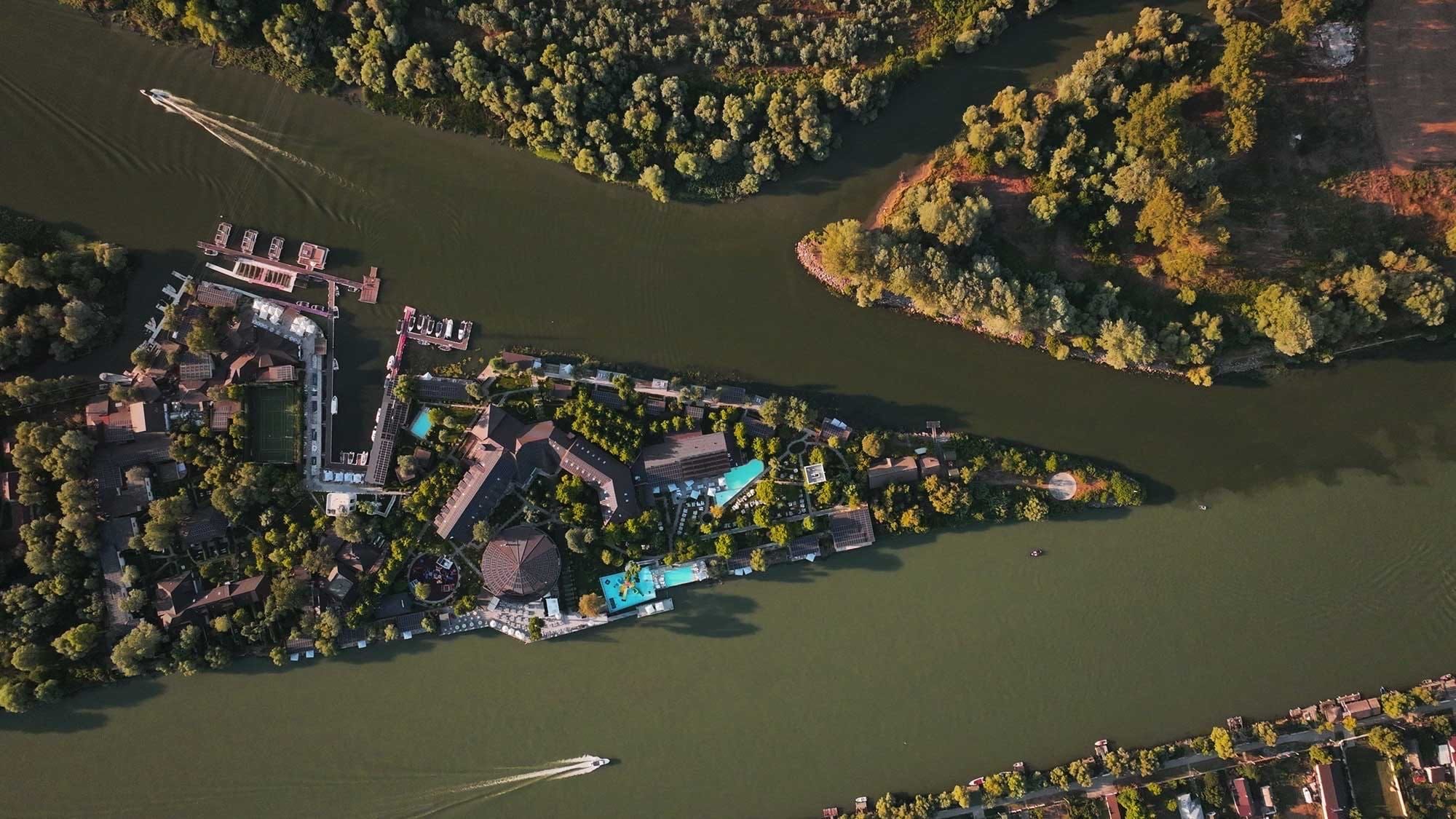 Cadre aeriene cu drona pentru imobiliare, HoReCa și evenimente corporate